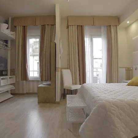 Jane Hotel 3*