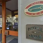 Hotel Jane