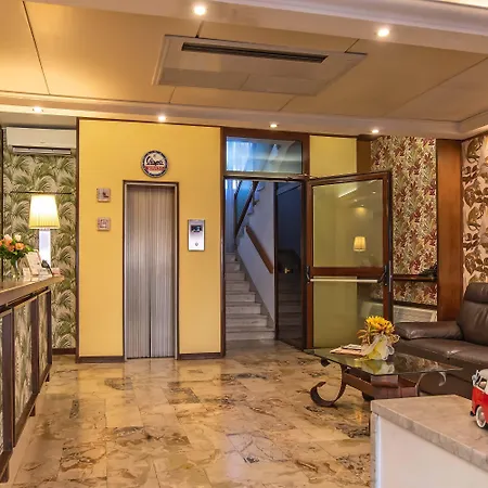 Jane Hotel 3*