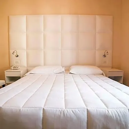 Jane Otel 3*