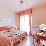 Hotel Jane 3*