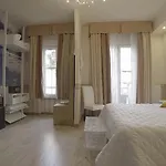 Jane Hotel